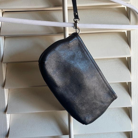 Coach Madison Wristlet Black Leather - Picture 3 of 6